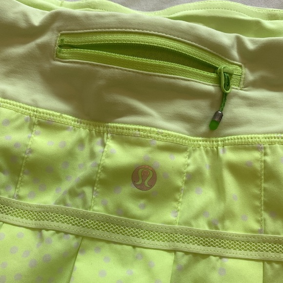 Lululemon Run: Pace Setter Skirt (Regular)
Petit Dot Faded Zap / Faded Zap - Picture 4 of 6